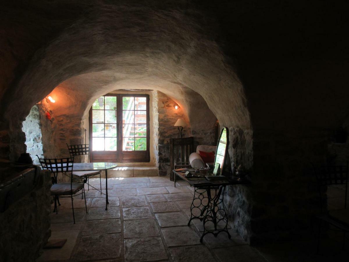 Bed and Breakfast La Ferme De La Condamine Saint-Andre-de-Rosans Экстерьер фото