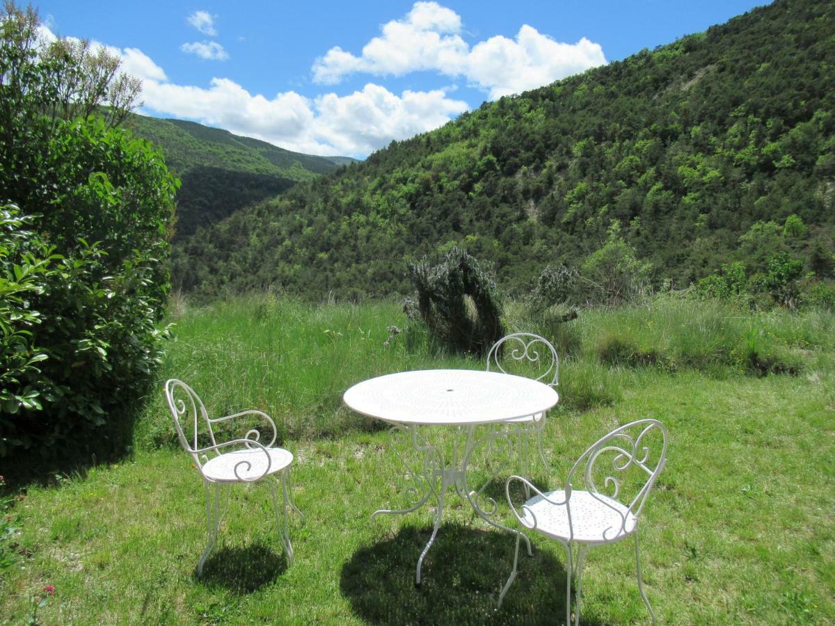 Bed and Breakfast La Ferme De La Condamine Saint-Andre-de-Rosans Экстерьер фото